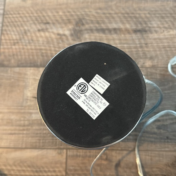 Small Blue Flower Lamp Great Condition - Picture 2 of 5